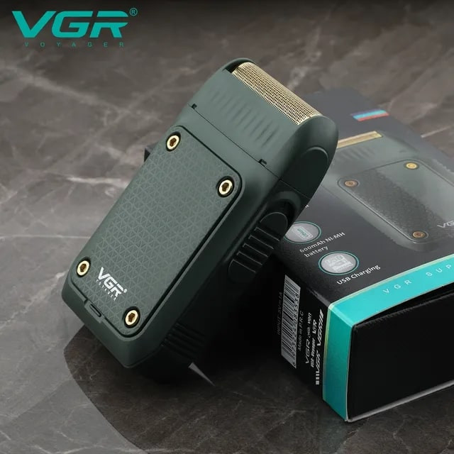 ماشین اصلاح موی صورت وی جی آر مدل V-353 با تیغه استیل پیشرفته، تکنولوژی فویلی، قابلیت اصلاح با شماره صفر، باتری 600 میلیآمپر ساعت و شارژر USB، طراحی ارگونومیک و سبک با برس تمیزکننده و محافظ