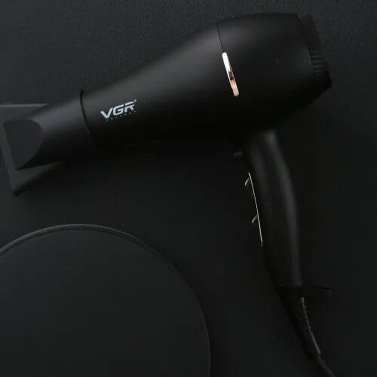 سشوار حرفهای 2400 وات وی جی ار مدل V-450